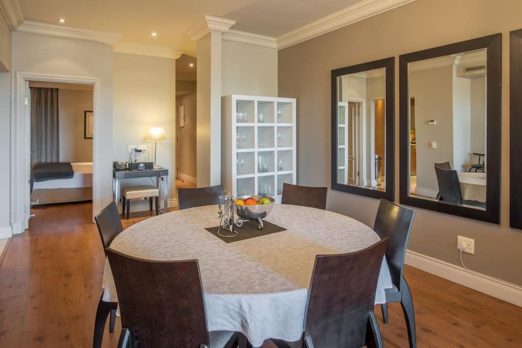 Cape Royale I Whosting Apartment Cape Town Ngoại thất bức ảnh